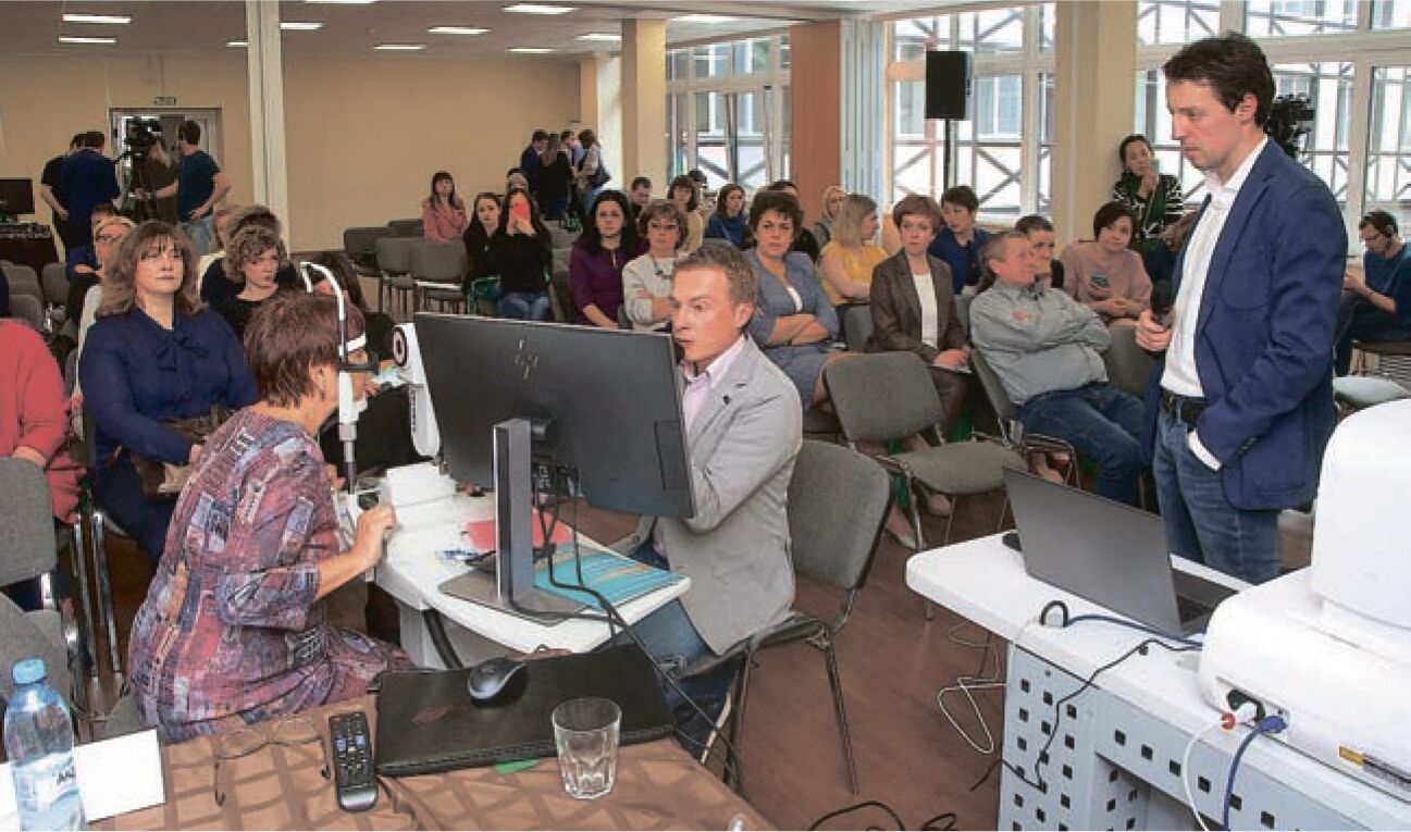 Возможности оптического биометра продемонстрировал Н. Соловьев