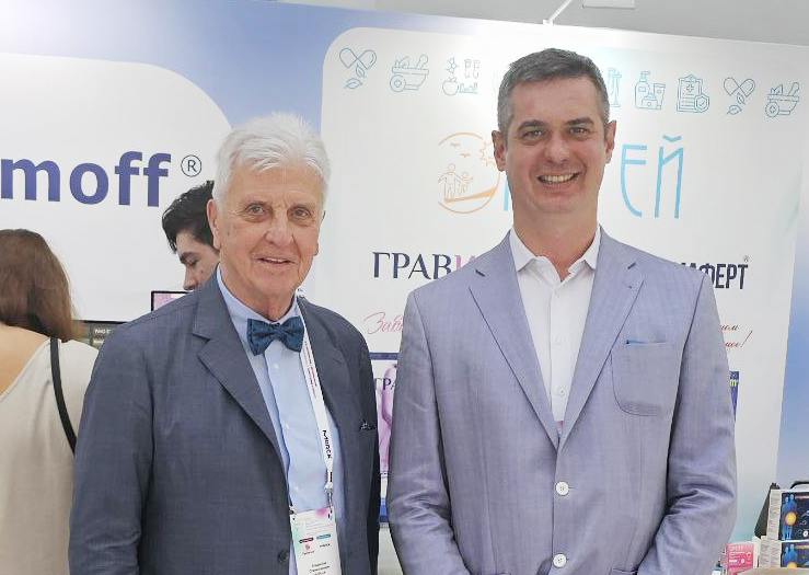 Специалист Stormoff и д.м.н., профессор Корсак Владислав Станиславович, президент РАРЧ Специалист Stormoff и д.м.н., профессор Корсак Владислав Станиславович, президент РАРЧ